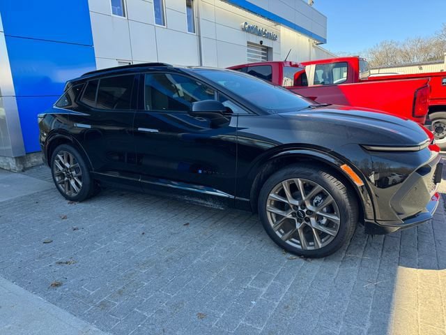 New 2026 Chevrolet Equinox EV RS w/ Active Safety Package 3 AWD/4WD image 2