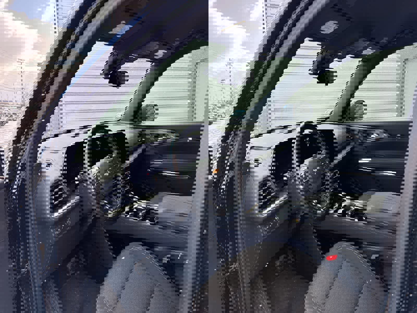 Used 2024 Chevrolet Traverse LT image 5