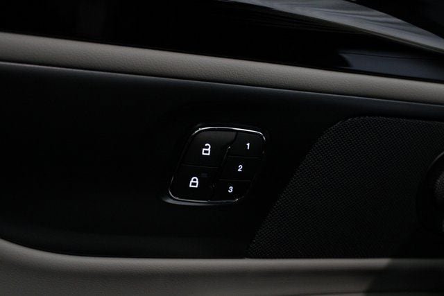 New 2026 Lincoln Nautilus Reserve AWD/4WD image 48