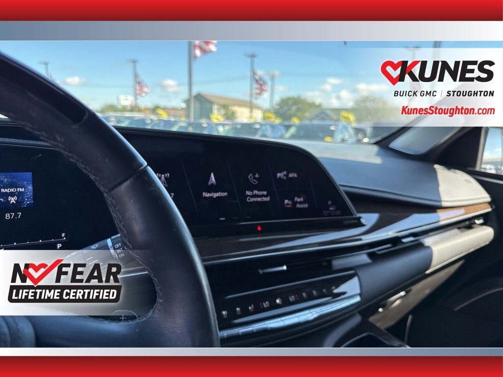 Used 2023 Cadillac Escalade Premium Luxury Platinum w/ Heavy-Duty Trailer Package image 23