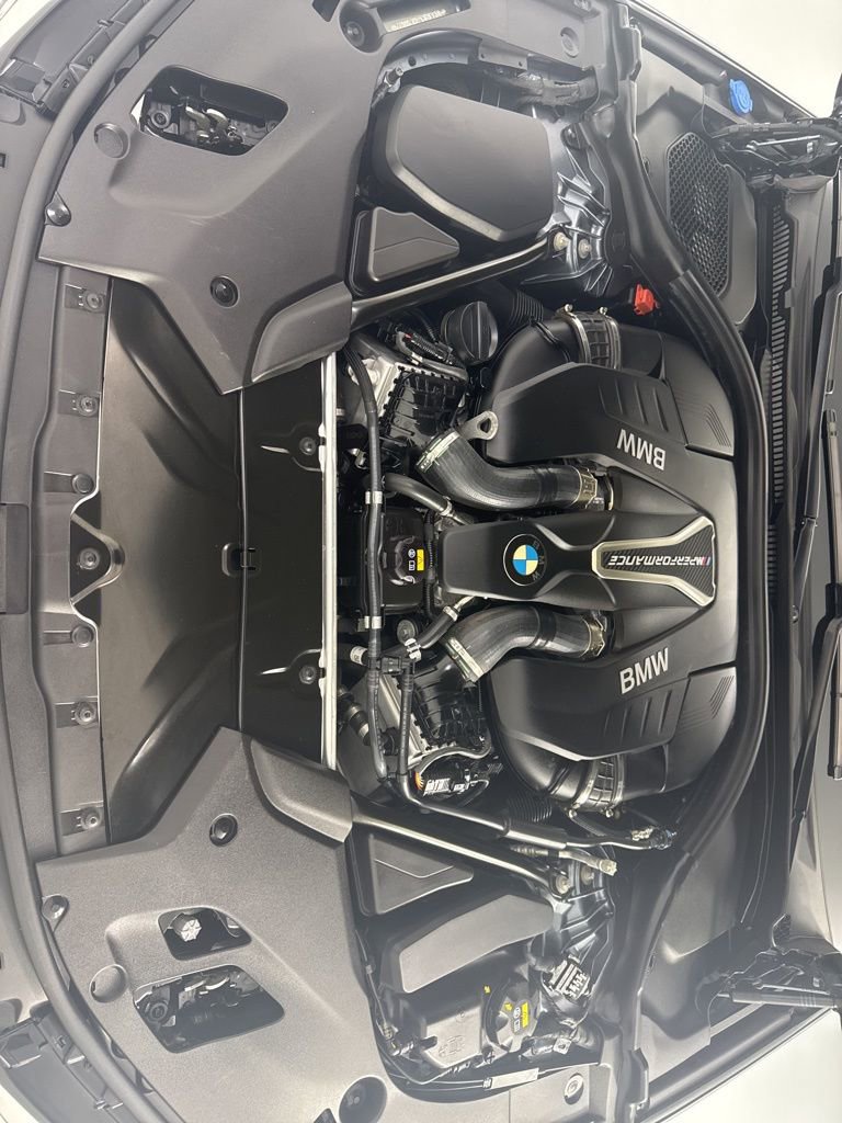 Used 2019 BMW M550i xDrive w/ Dynamic Handling Package AWD/4WD image 11