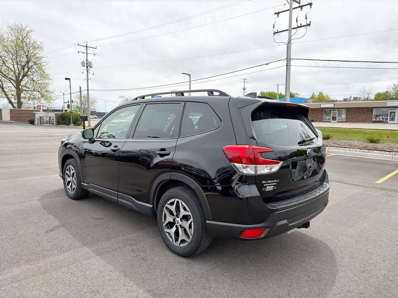 Certified 2023 Subaru Forester Premium AWD/4WD image 11