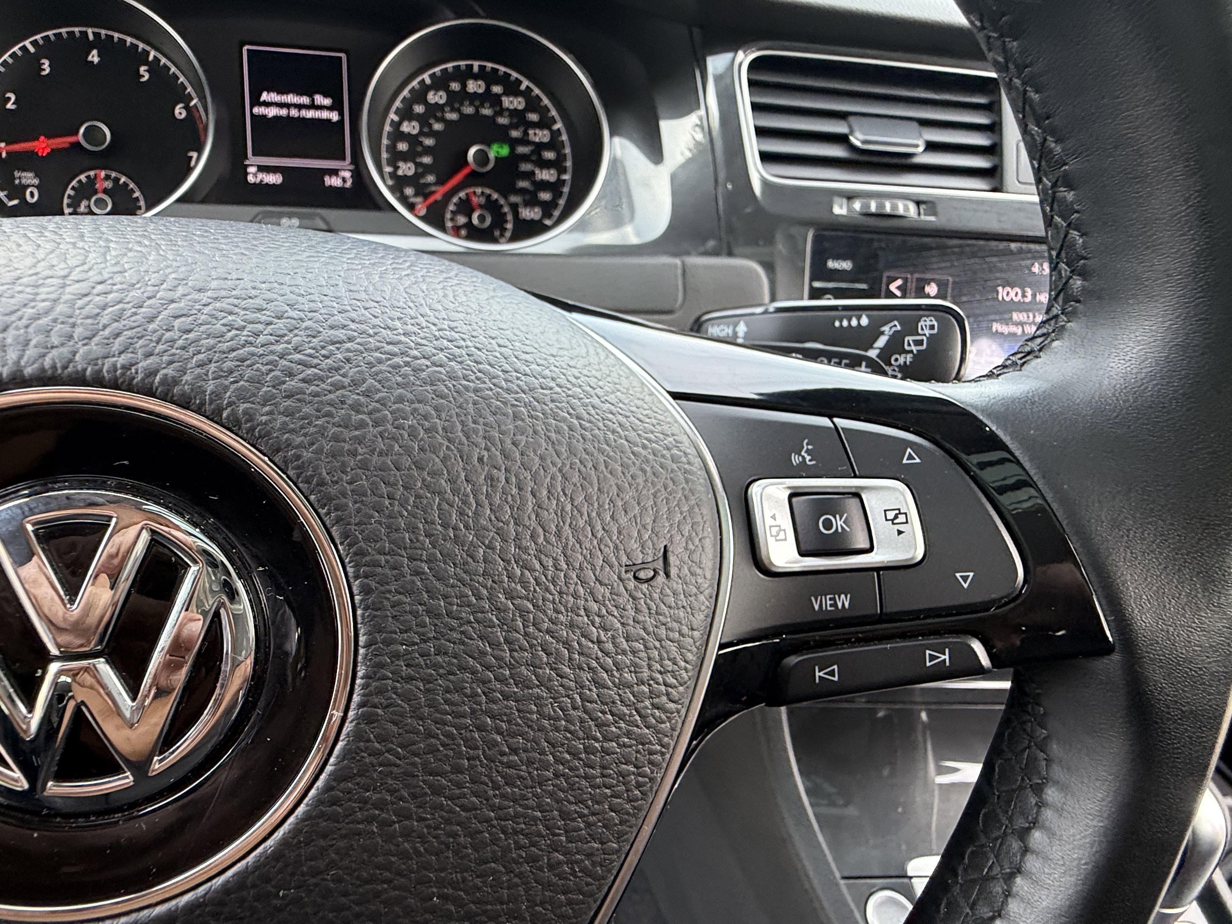 Used 2019 Volkswagen Golf SE image 26