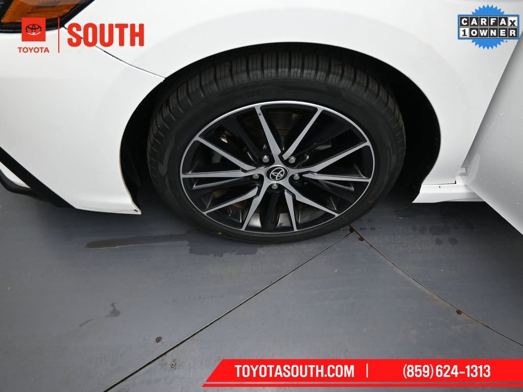 Used 2024 Toyota Camry SE image 37