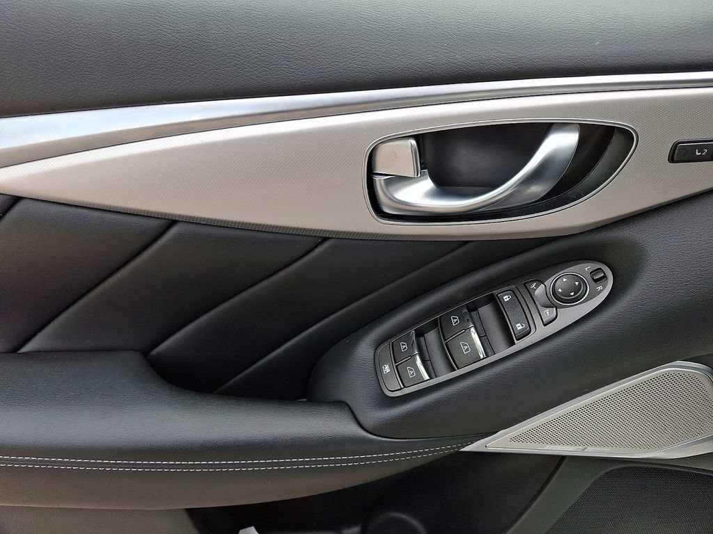 Used 2023 INFINITI Q50 Luxe w/ Cargo Package RWD image 12