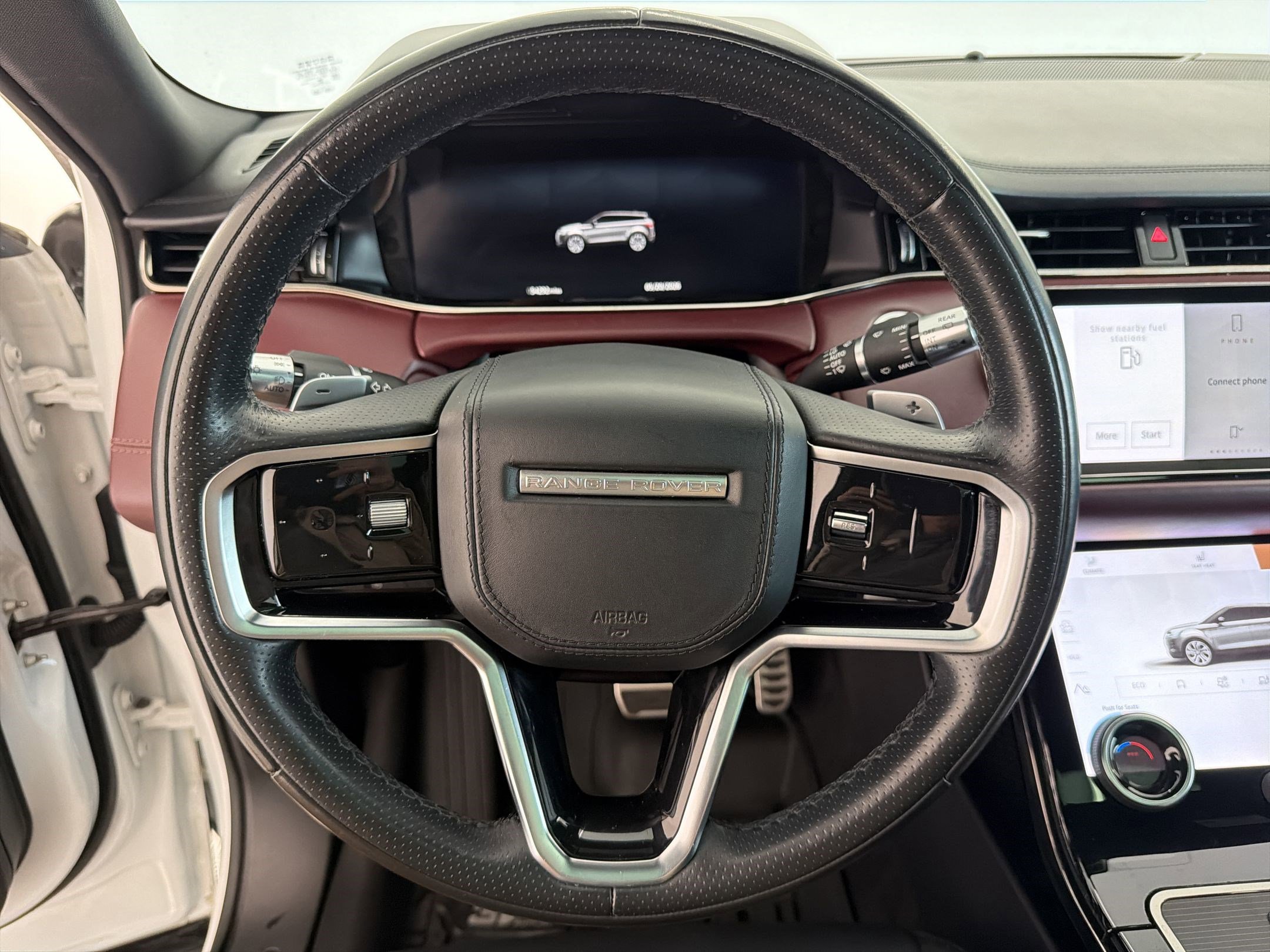 Used 2021 Land Rover Range Rover Evoque R-Dynamic SE AWD/4WD image 18