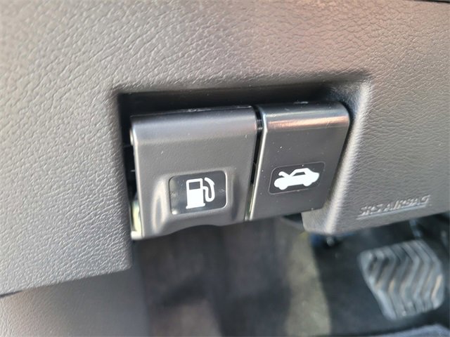 Certified 2025 Nissan Versa SV w/ Trunk Package image 19