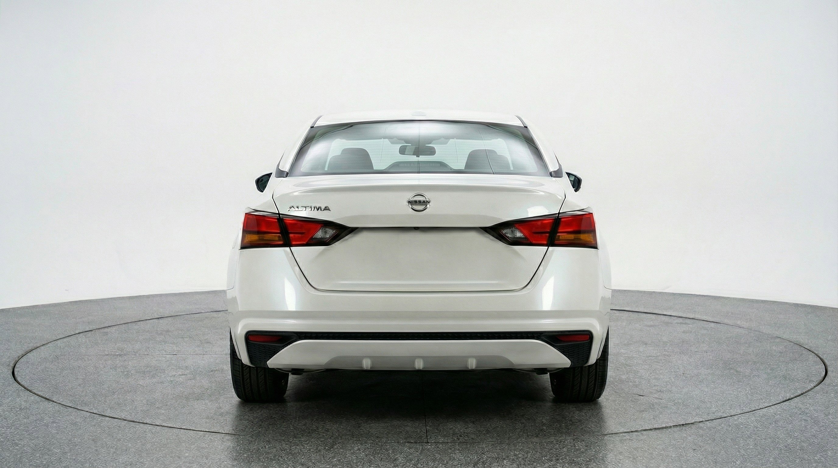 Used 2025 Nissan Altima 2.5 SV image 7