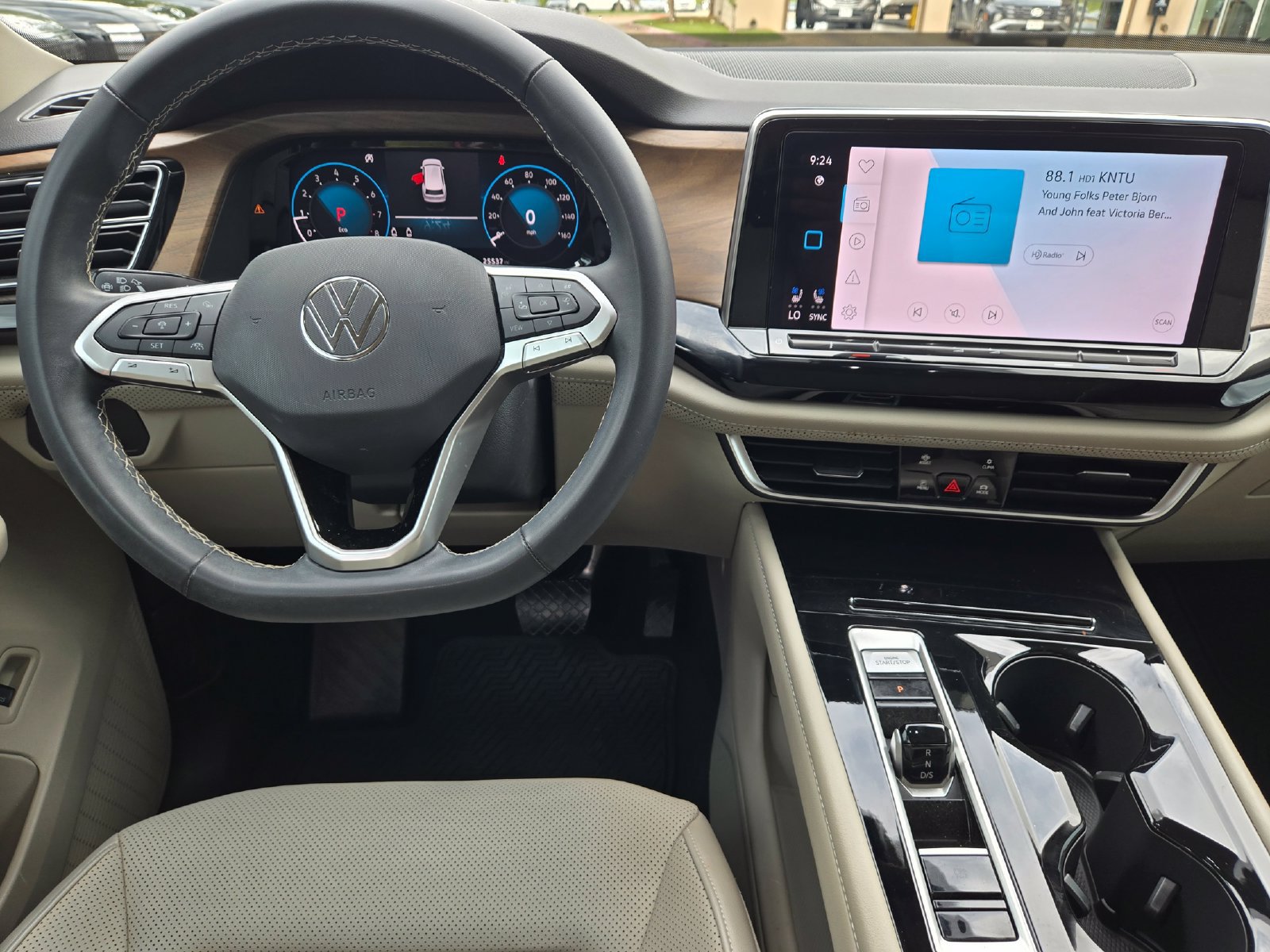 Used 2024 Volkswagen Atlas SE FWD image 10
