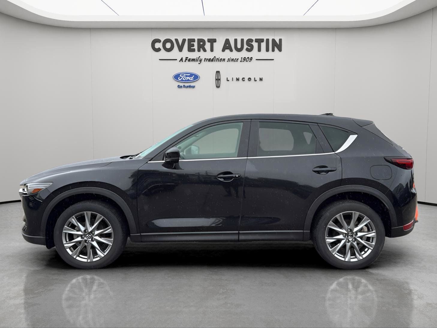 Used 2021 MAZDA CX-5 Grand Touring image 2
