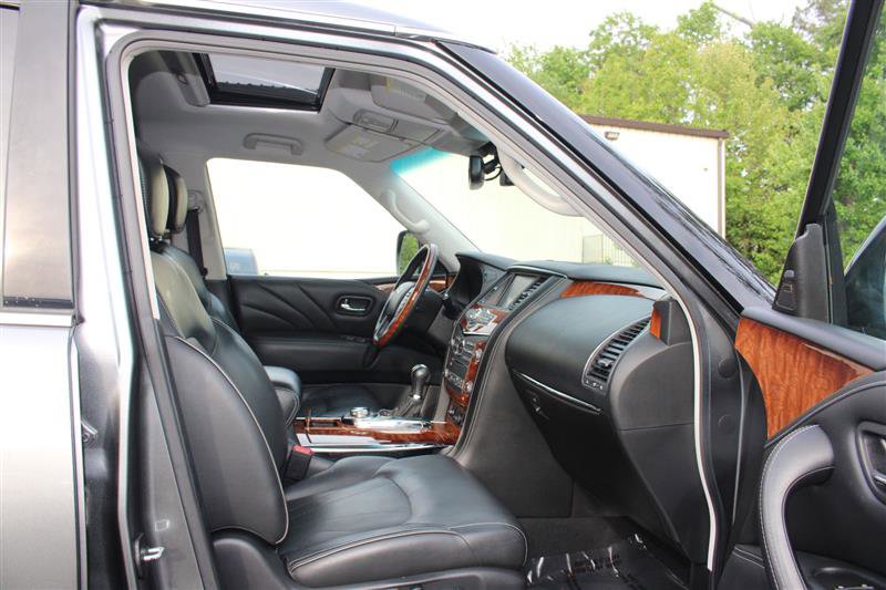 Used 2017 INFINITI QX80 4WD w/ Deluxe Technology Package image 14