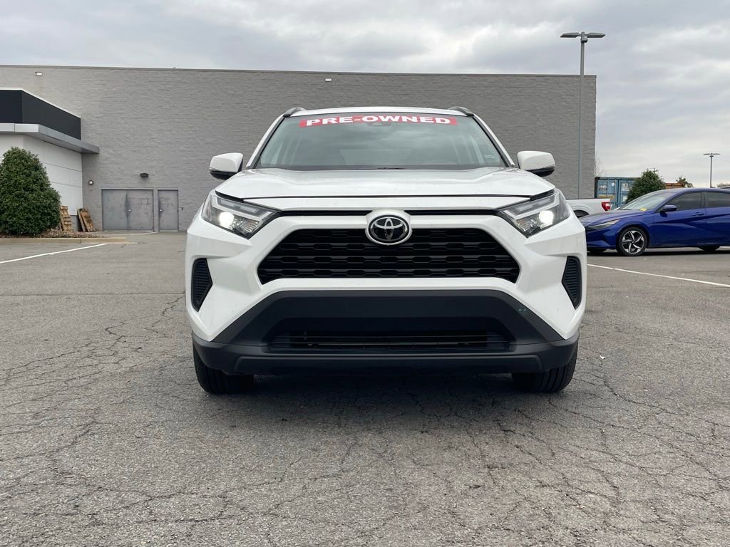 Used 2025 Toyota RAV4 XLE image 2