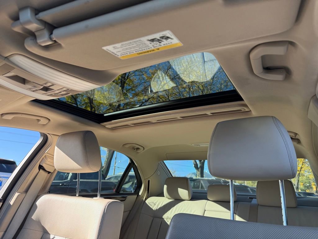 Used 2014 Mercedes-Benz E 550 4MATIC Sedan image 28