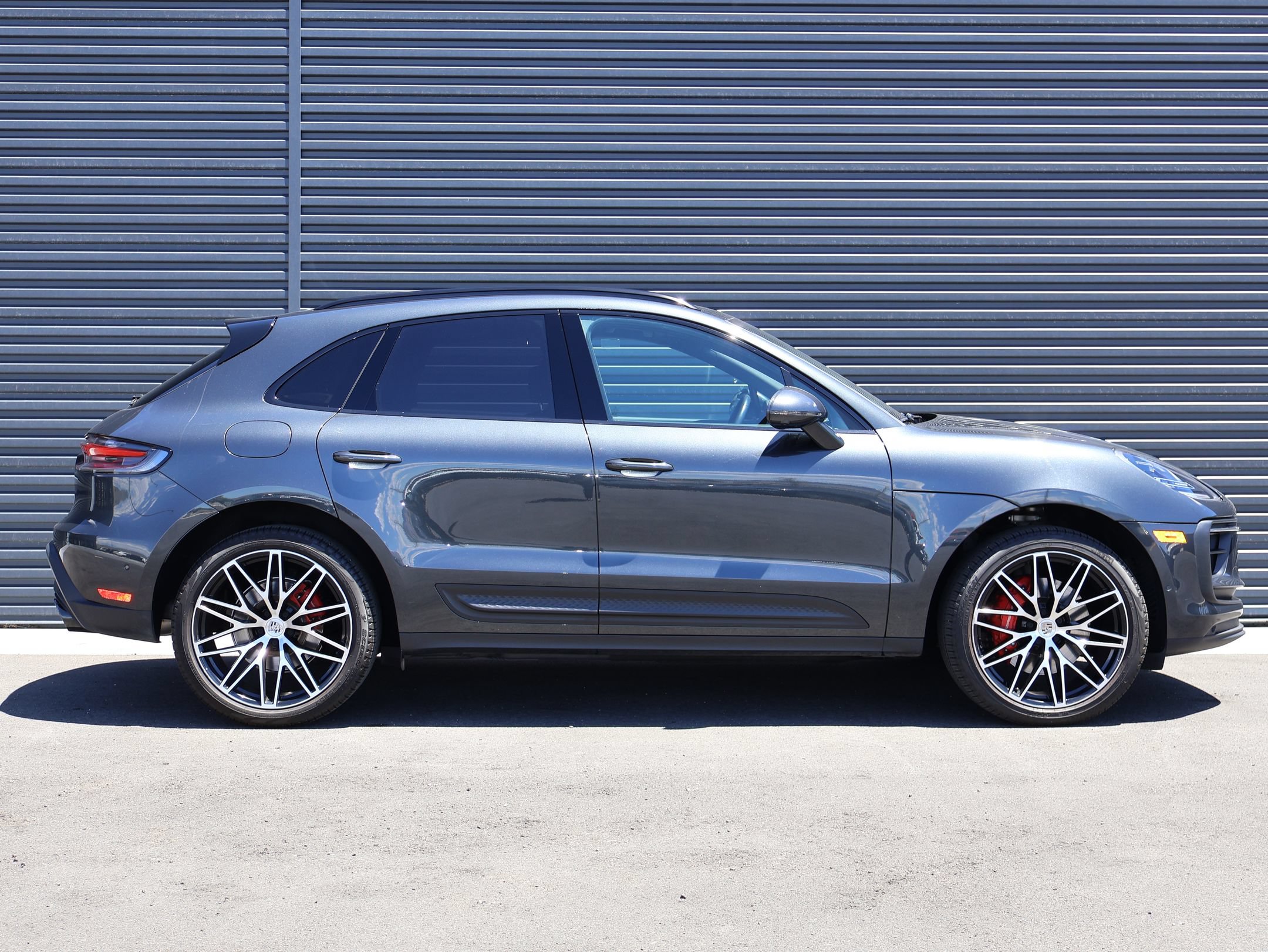Used 2023 Porsche Macan S AWD/4WD image 15