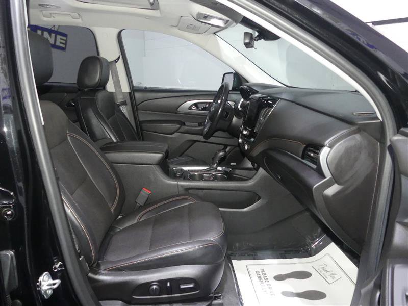 Used 2018 Chevrolet Traverse Premier w/ Redline Edition AWD/4WD image 23