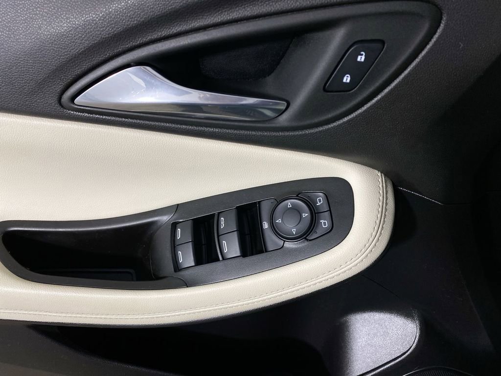 Certified 2023 Buick Encore GX Select image 13