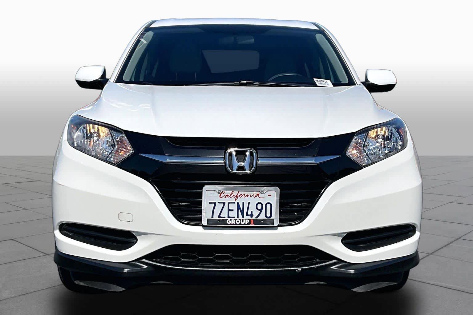 Used 2017 Honda HR-V LX image 3