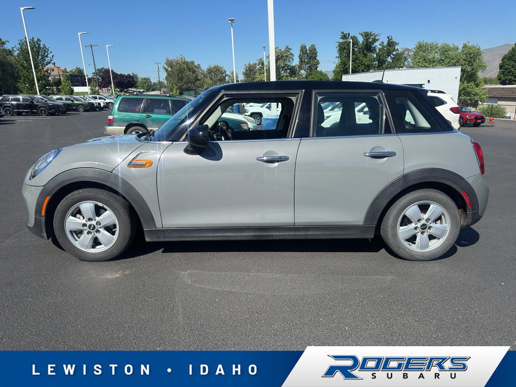 Used 2015 MINI Cooper 4-Door Hardtop FWD video 1