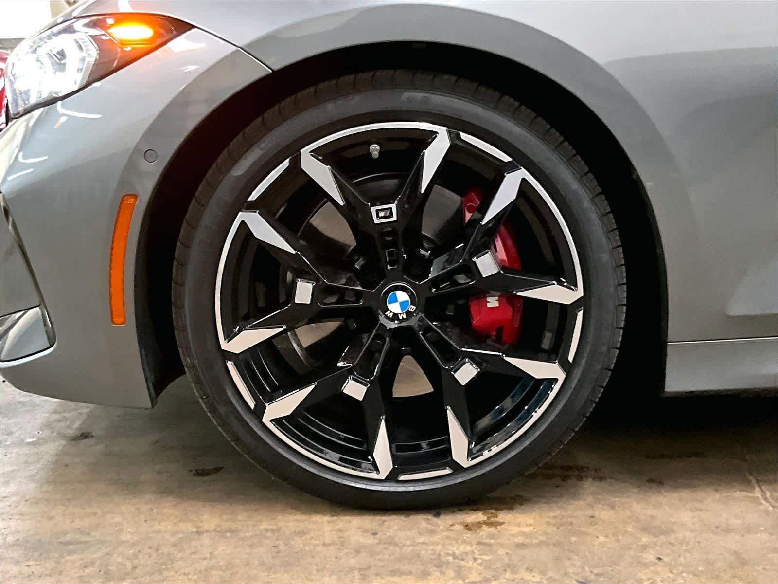 Used 2025 BMW M340i Sedan RWD image 11