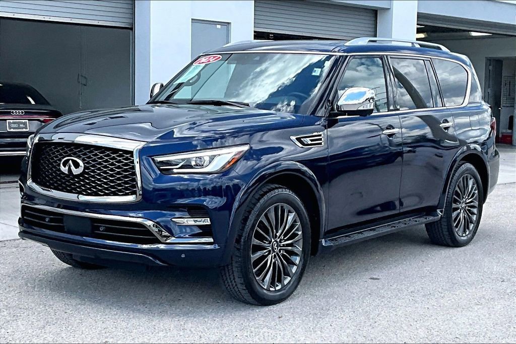 Used 2024 INFINITI QX80 Sensory AWD/4WD image 9