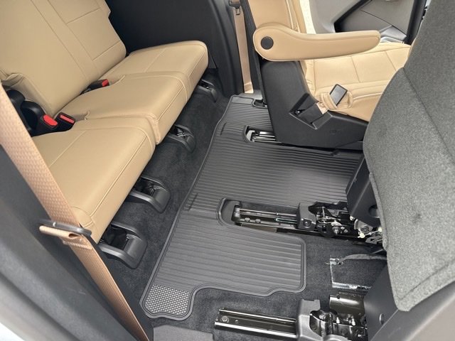 New 2026 Buick Enclave Preferred w/ Power Package image 18