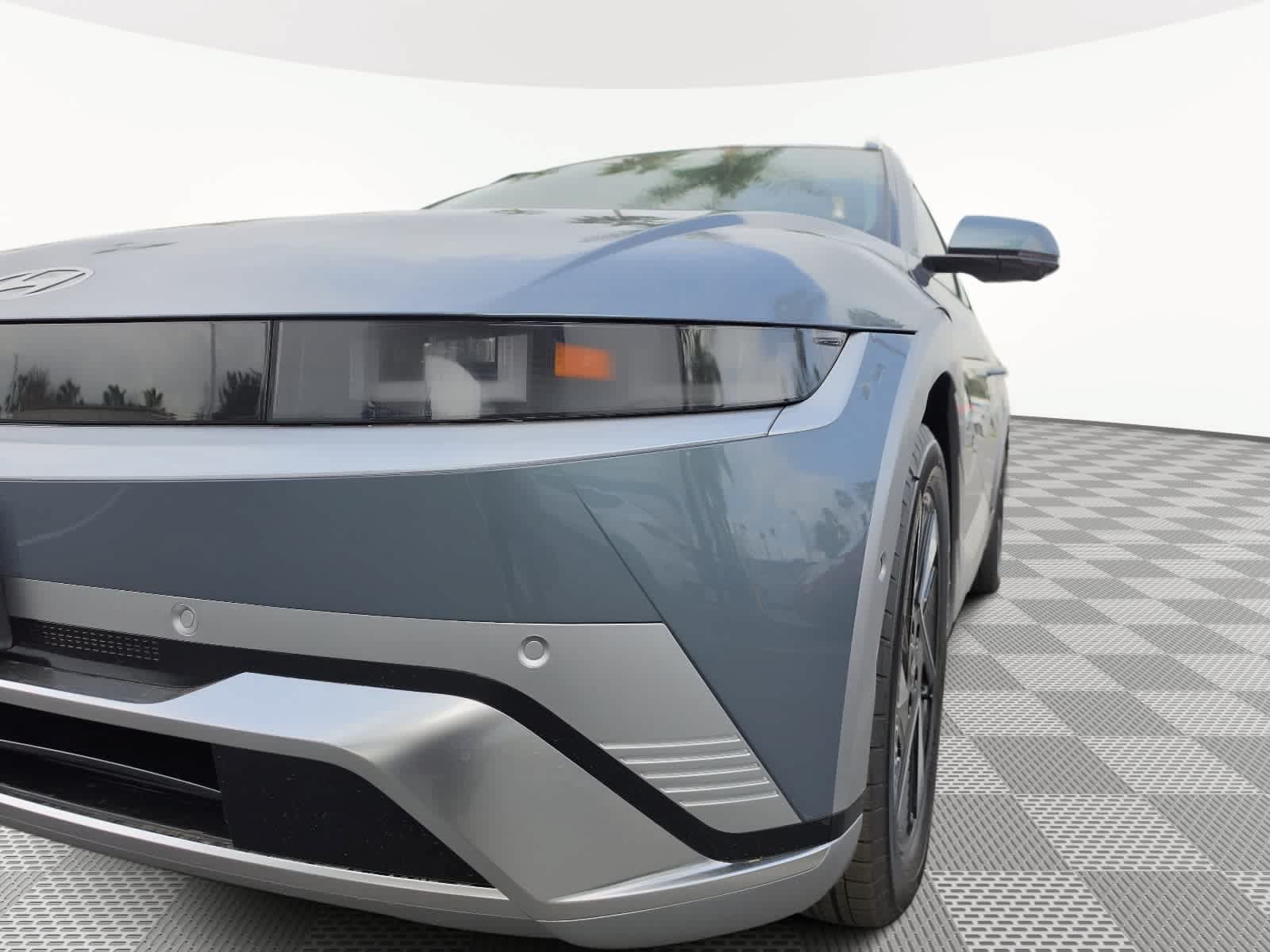 New 2027 Hyundai Ioniq 5 Limited RWD image 4