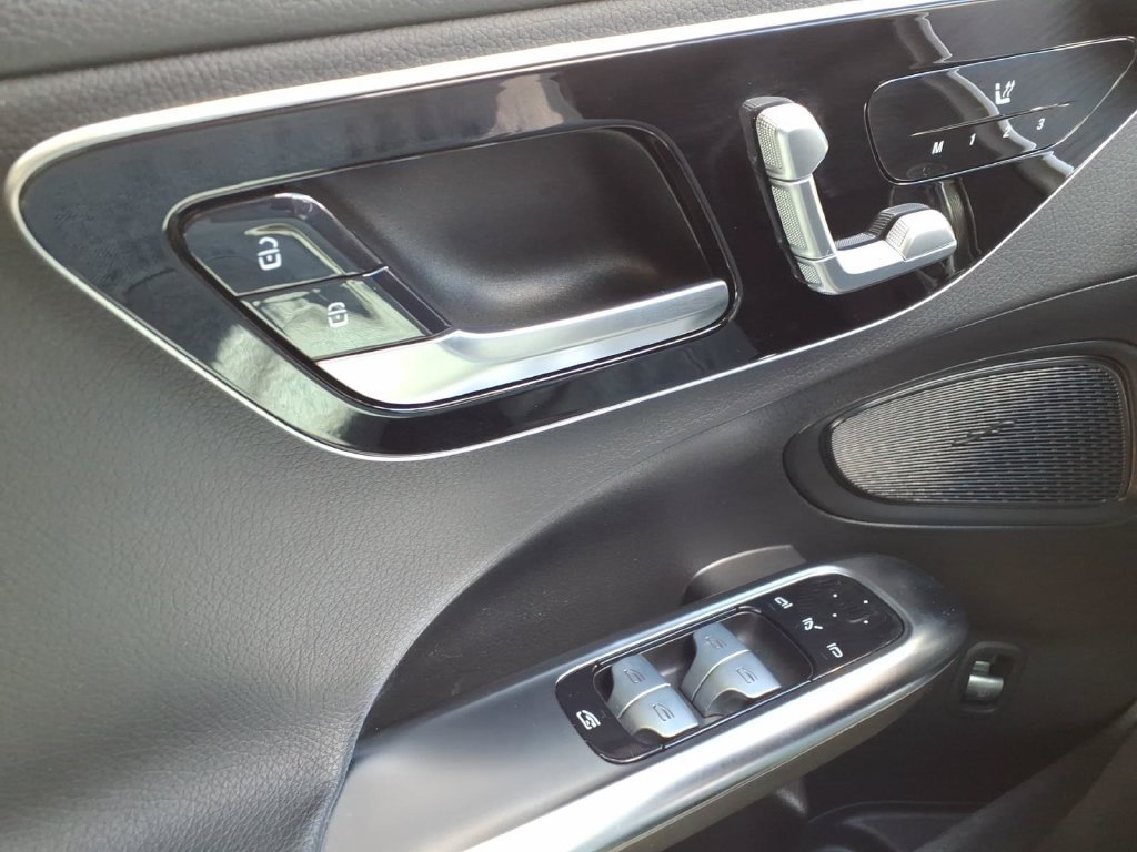 Used 2023 Mercedes-Benz C 300 4MATIC Sedan image 35