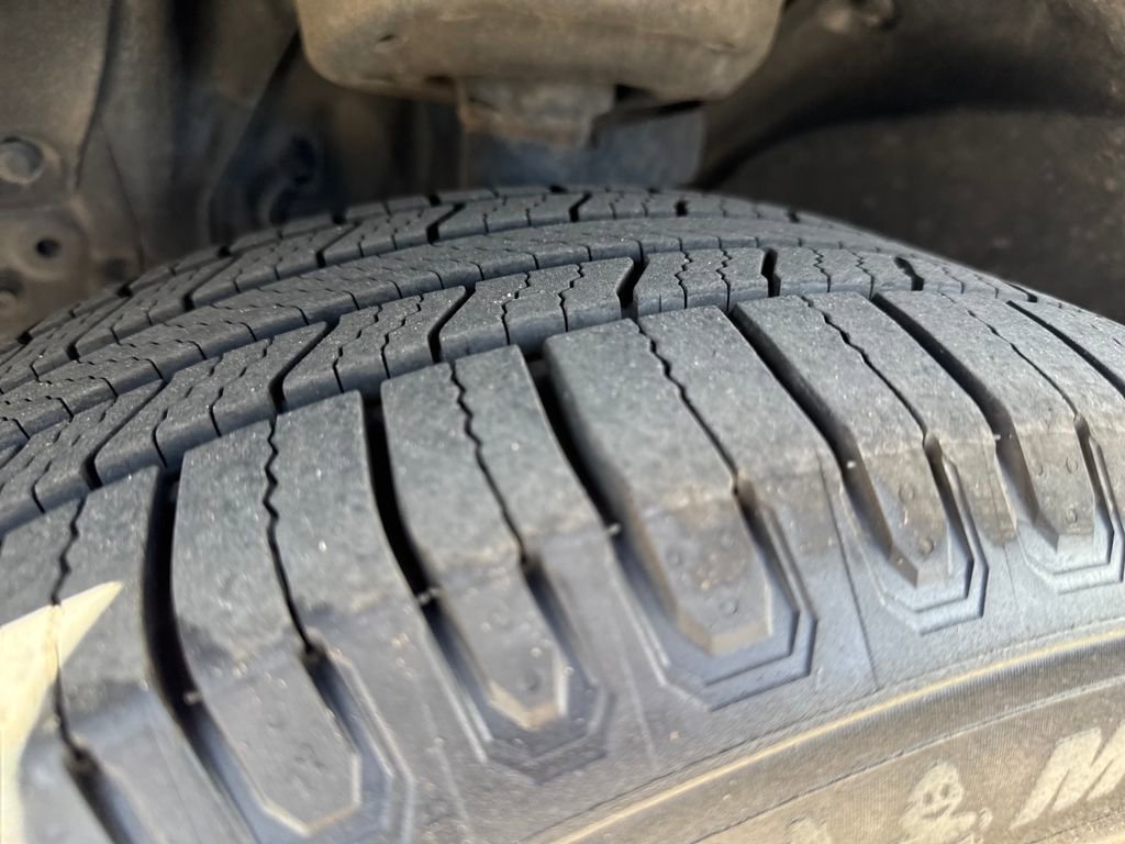 Used 2017 Honda Pilot LX image 23