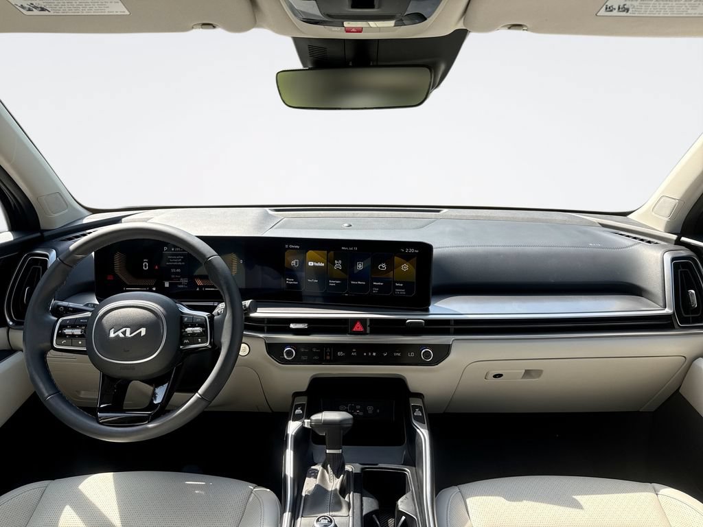 Used 2025 Kia Sorento S w/ Panoramic Sunroof Package FWD image 22
