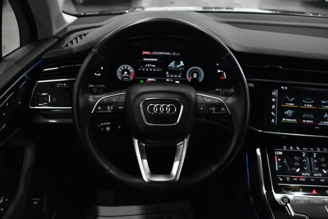 Used 2023 Audi Q7 3.0T Prestige image 14