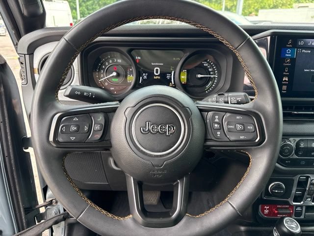 Used 2024 Jeep Wrangler Unlimited AWD/4WD image 14