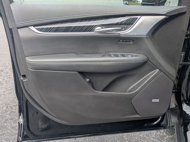 Used 2023 Cadillac XT6 Premium Luxury image 20