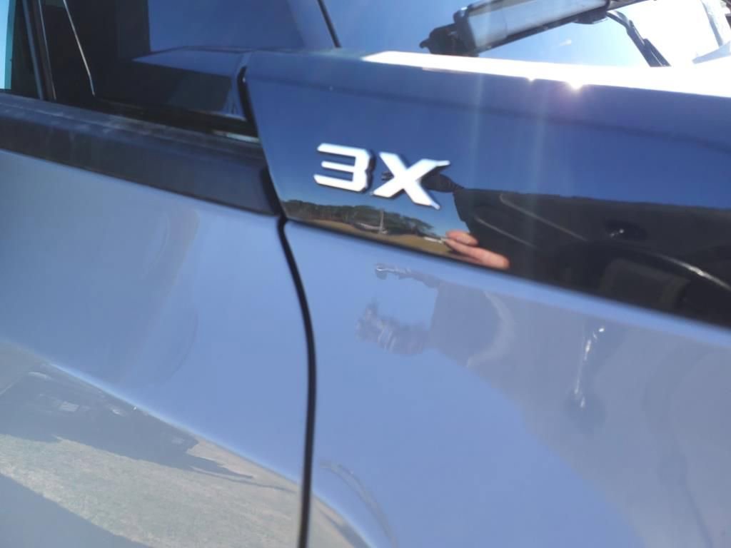 New 2025 GMC Hummer EV 3X w/ Battery Pack, 24 Module Pack image 11