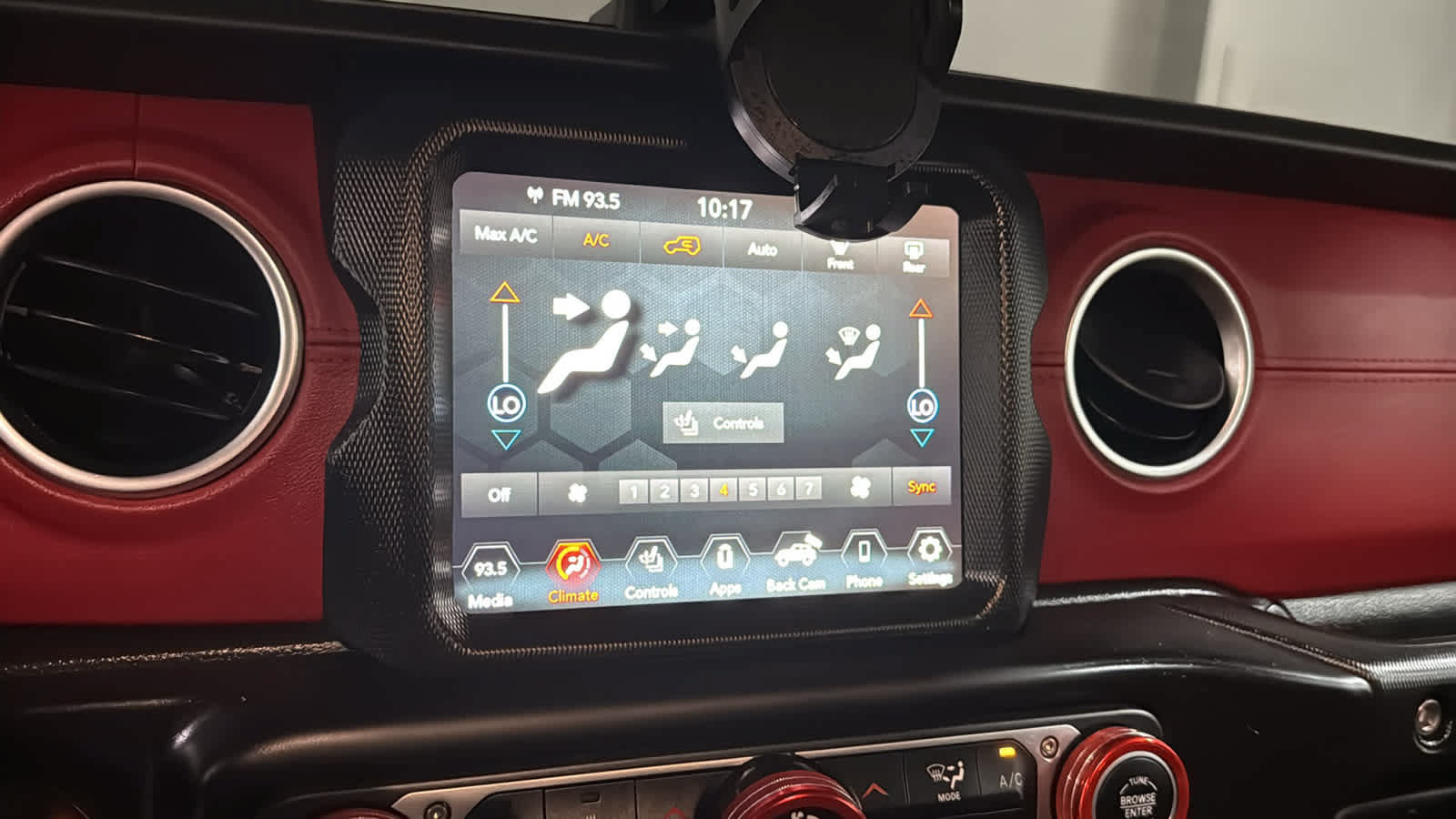 Used 2023 Jeep Wrangler Unlimited Rubicon 4xe AWD/4WD image 15