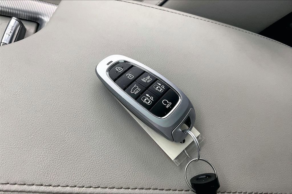 Used 2023 Hyundai Palisade Calligraphy image 12