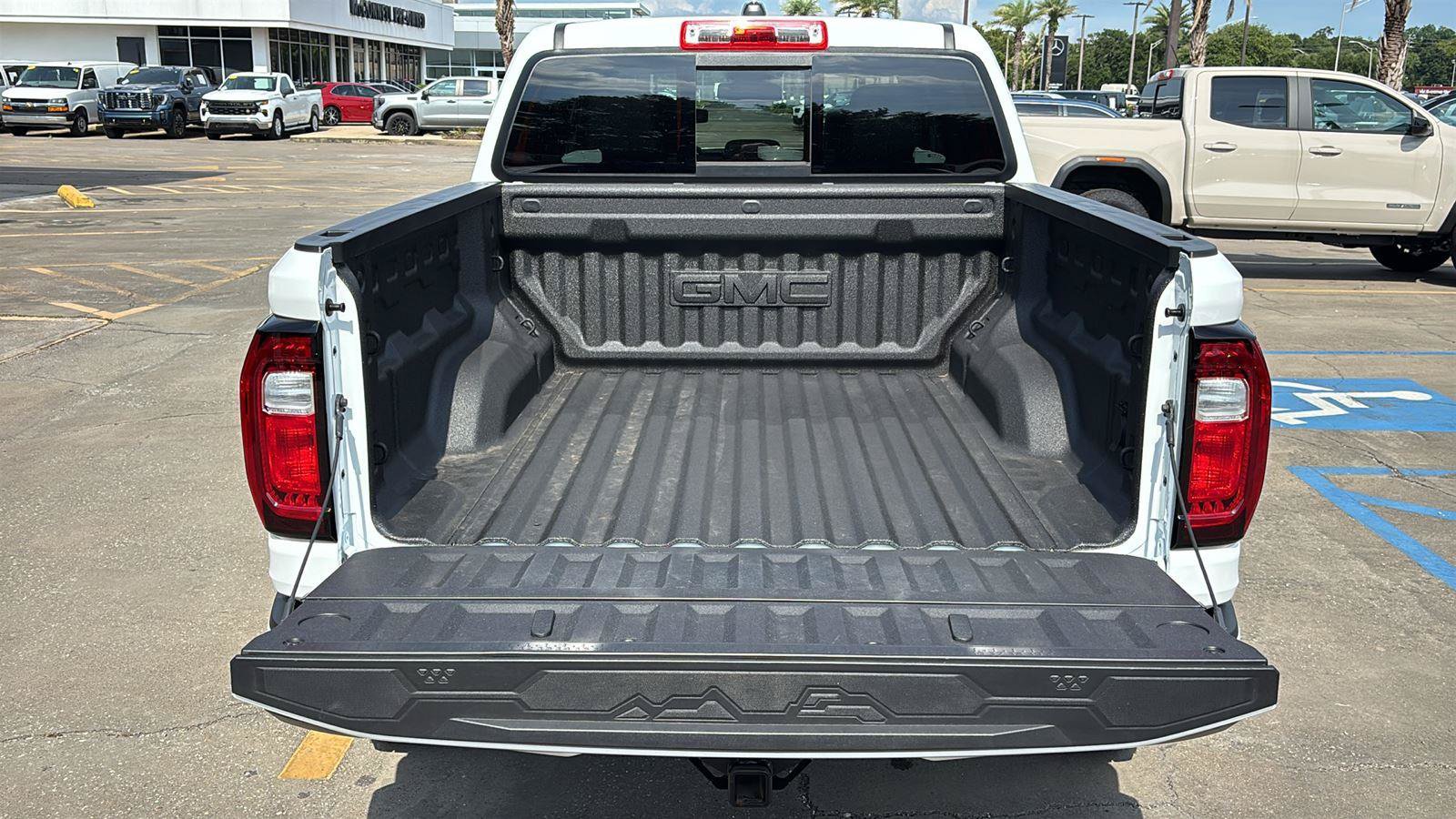 Certified 2025 GMC Canyon Elevation w/ Convenience Package RWD image 7