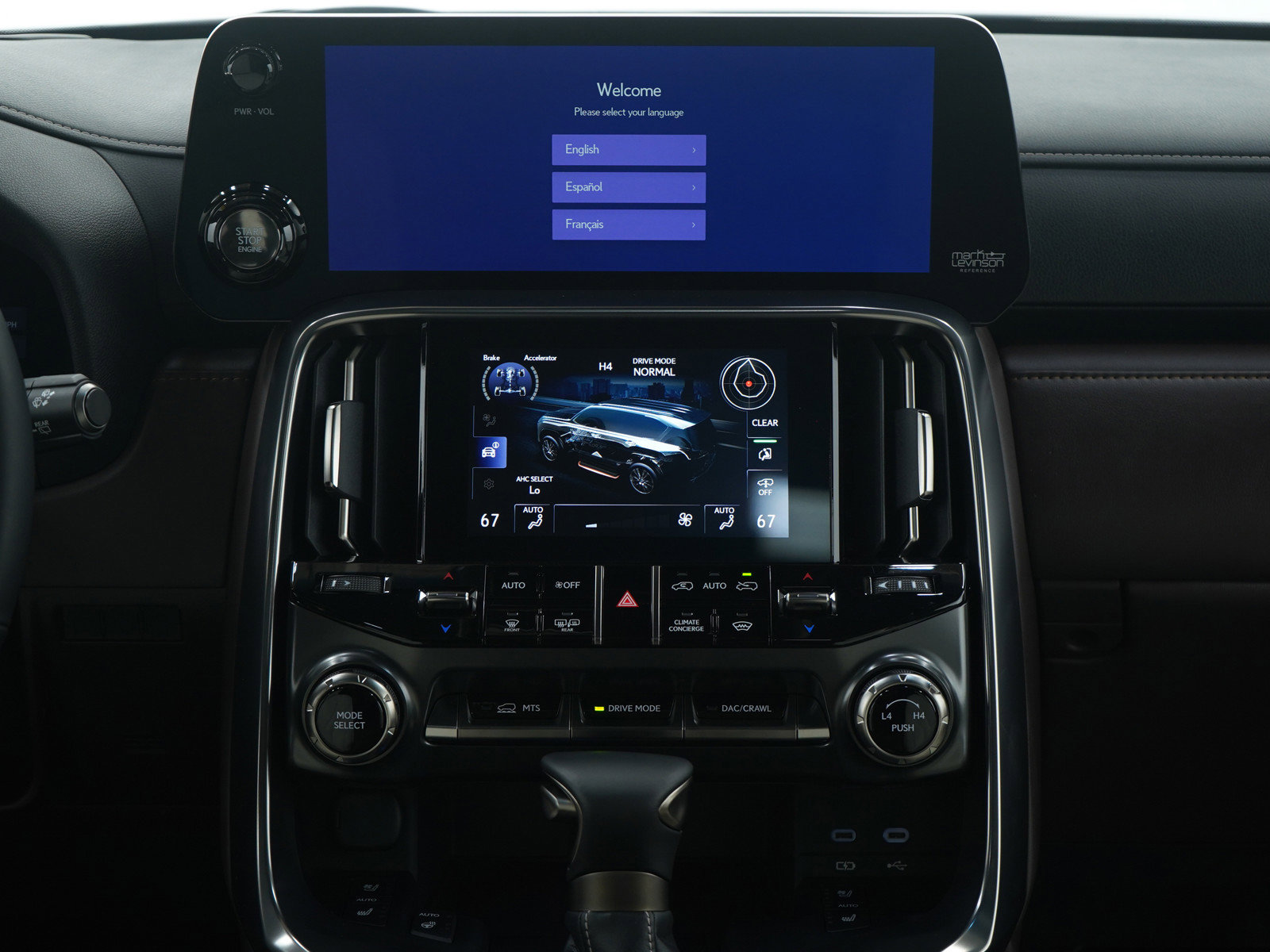 Used 2025 Lexus LX 600 4WD w/ Accessory Package (2T) image 19