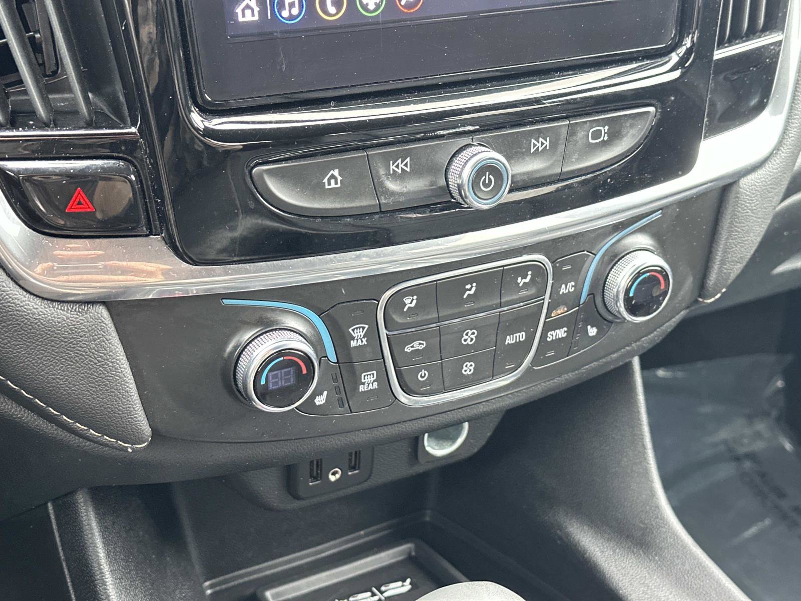 Certified 2023 Chevrolet Traverse LT image 30