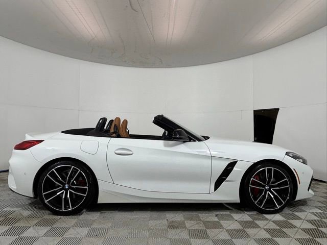 Used 2022 BMW Z4 sDrive30i w/ Dynamic Handling Package image 8