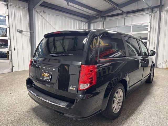 Used 2019 Dodge Grand Caravan SXT image 15