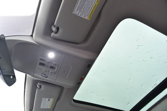 Certified 2023 Volkswagen Taos SE w/ Panoramic Sunroof Package image 20