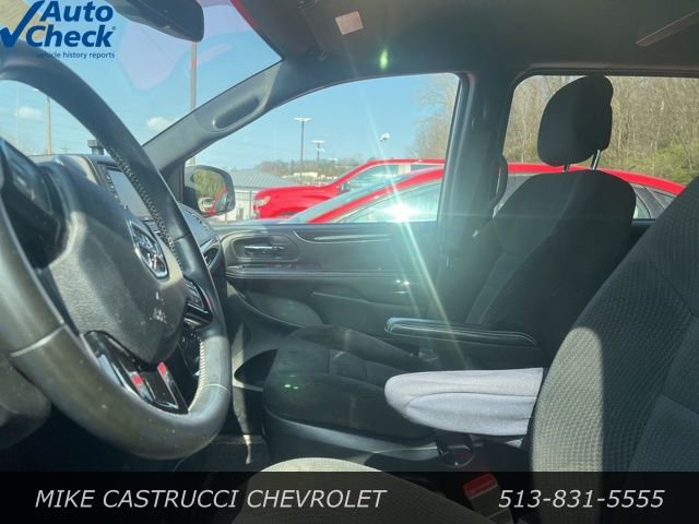 Used 2017 Dodge Grand Caravan SE image 6