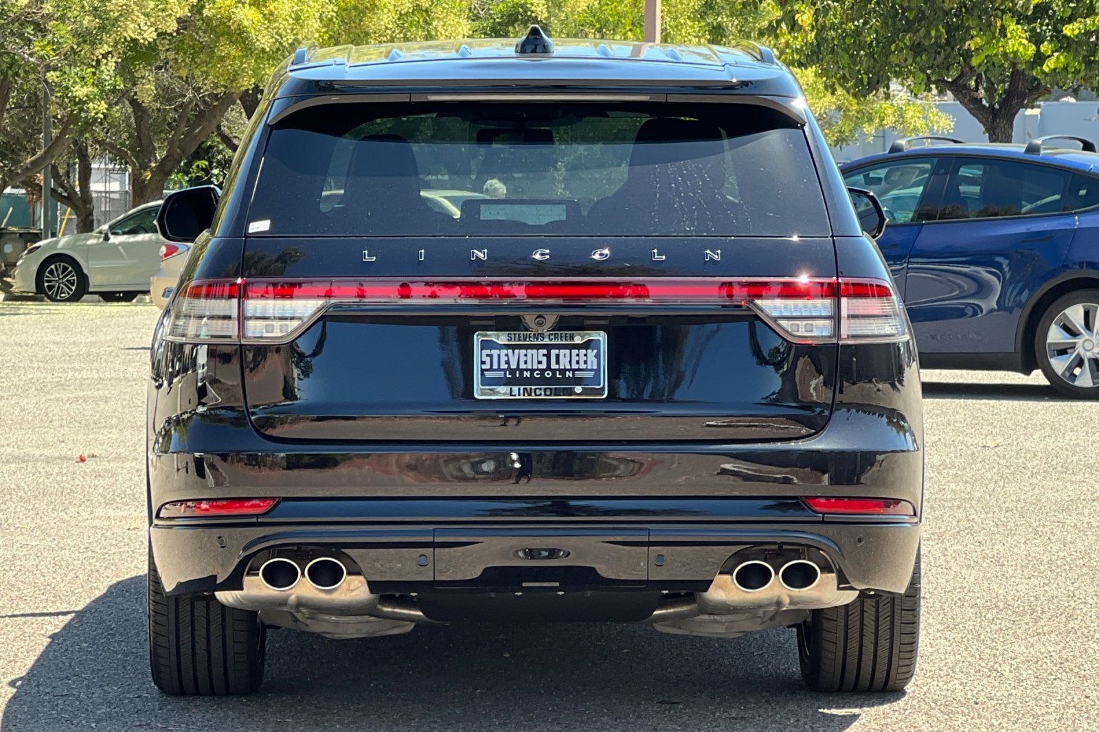New 2026 Lincoln Aviator Black Label w/ Jet Appearance Package AWD/4WD image 5
