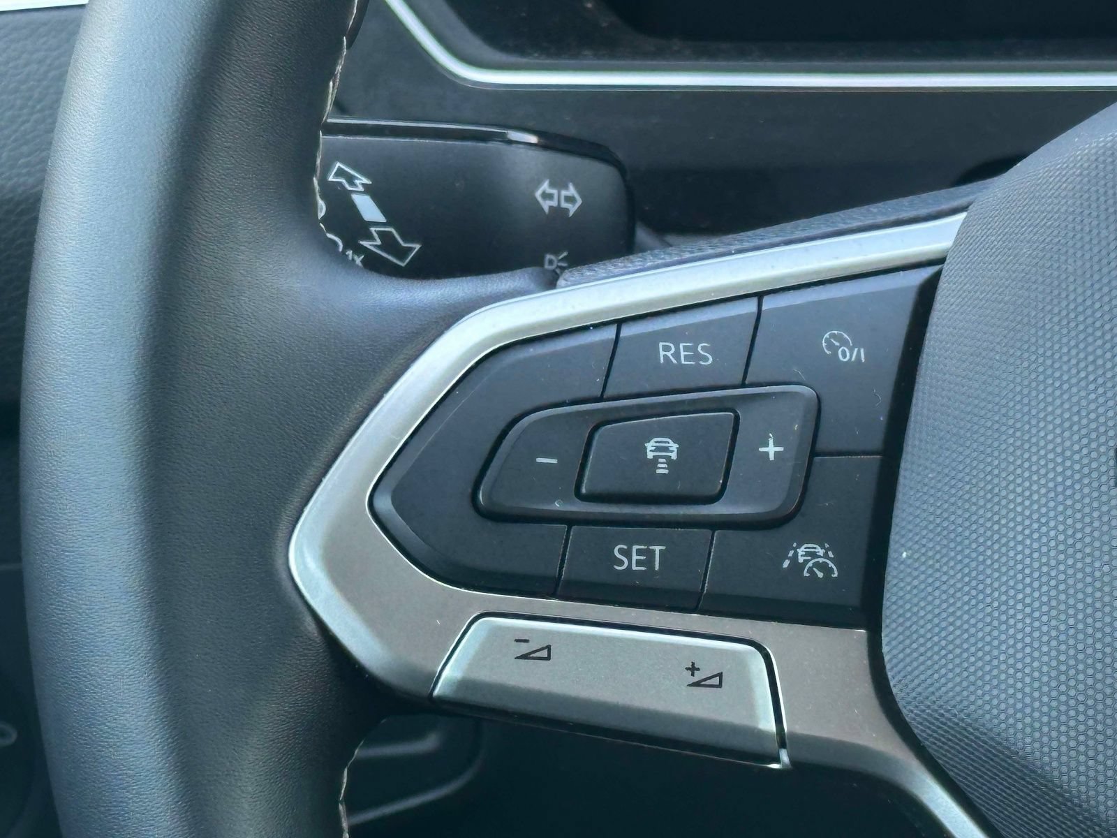 Certified 2024 Volkswagen Tiguan S FWD image 22