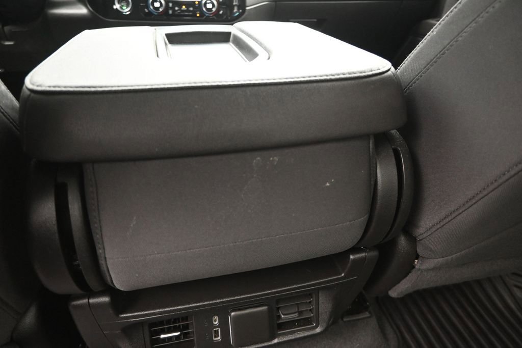 Used 2023 Chevrolet Silverado 1500 LT AWD/4WD image 18