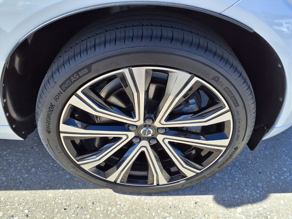 Certified 2023 Volvo XC60 B6 Ultimate image 10