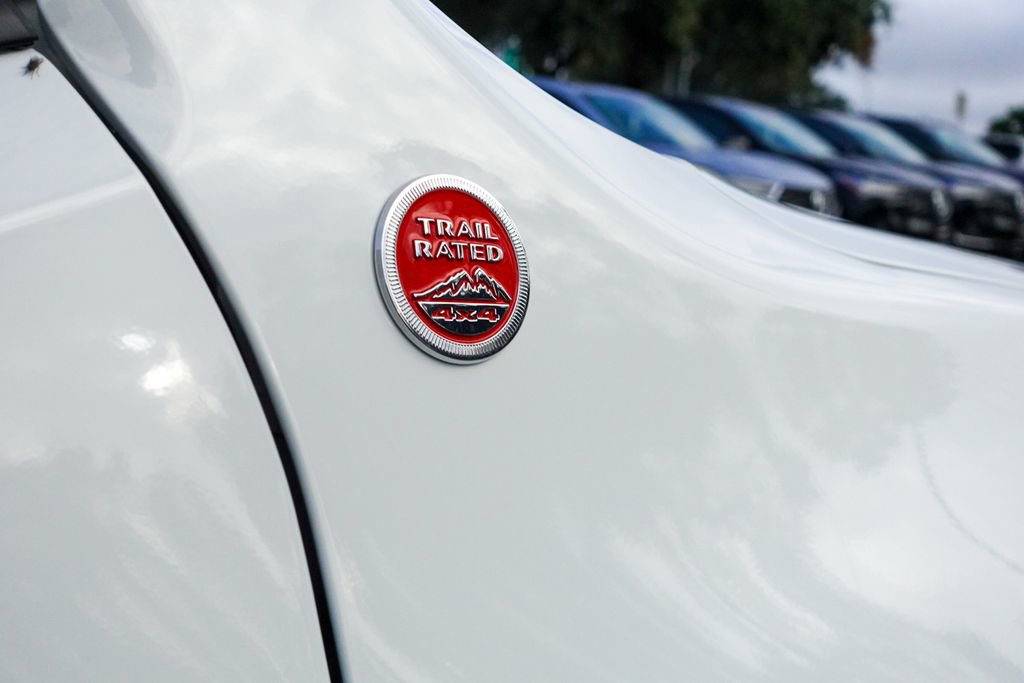 Used 2023 Jeep Renegade Trailhawk image 6