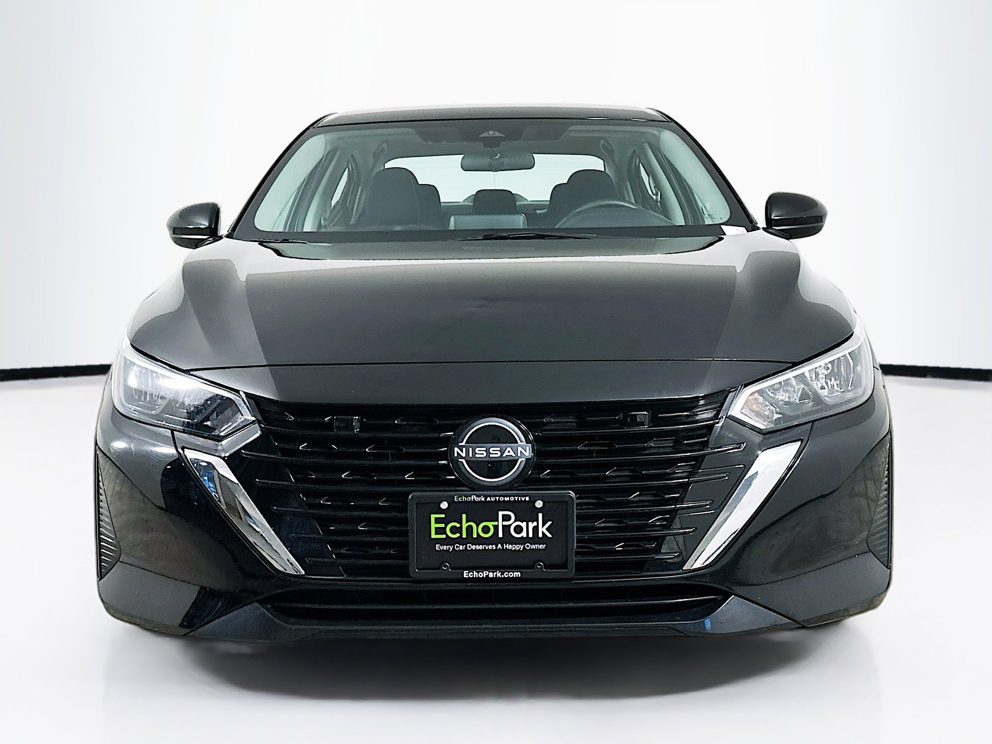 Used 2024 Nissan Sentra SV image 2