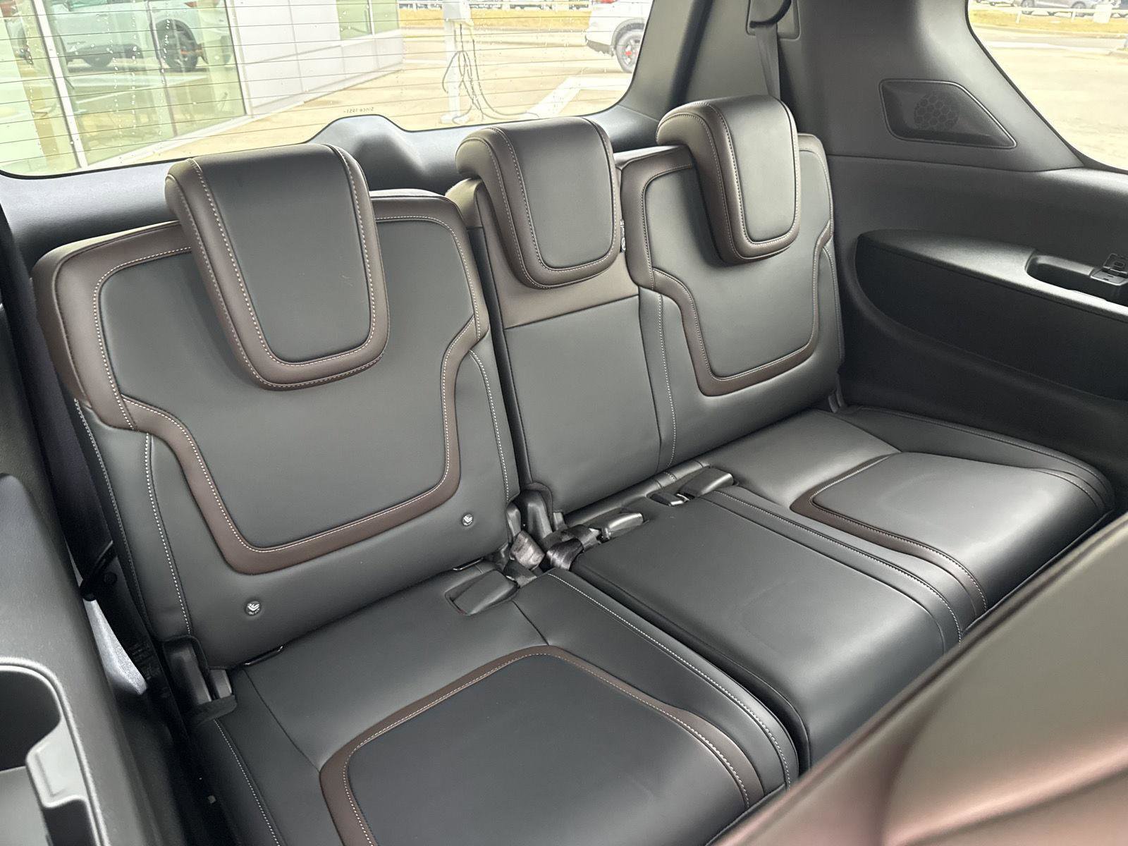 New 2026 Nissan Armada SL w/ Captain's Chari Seat Package image 48