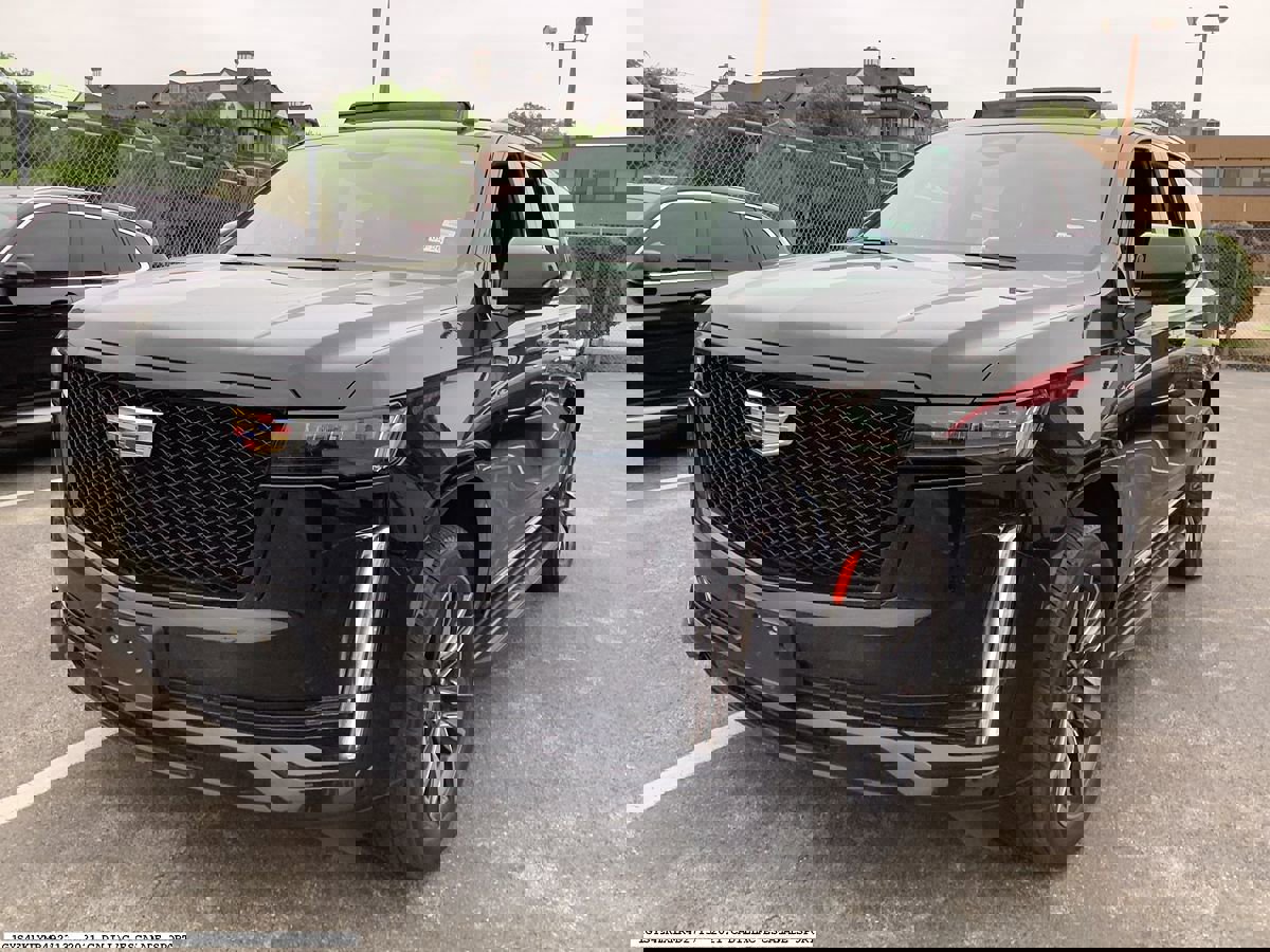 Used 2021 Cadillac Escalade Sport w/ LPO, Illumination Package image 4